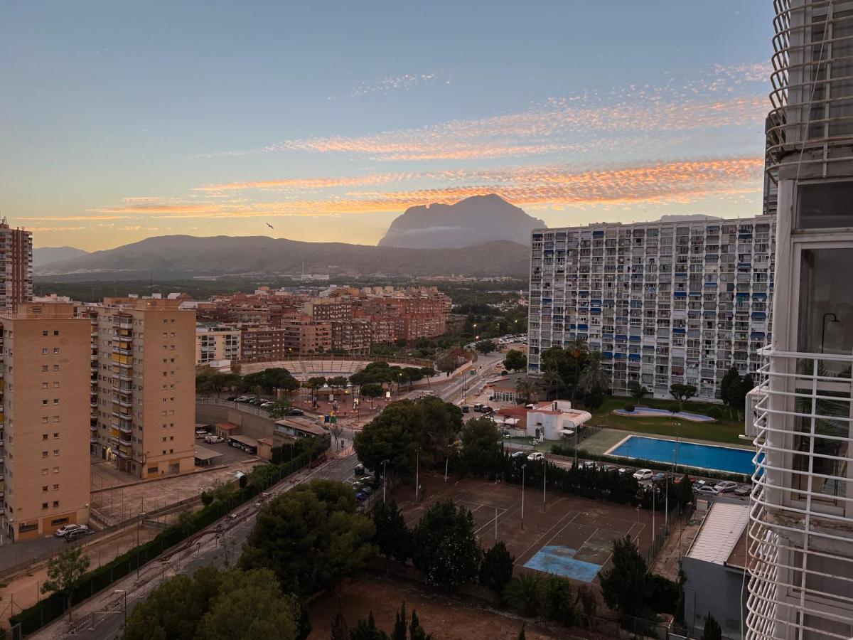 Панорамная Квартира С 1 Спальней В Бенидорме Apartment Luaran gambar